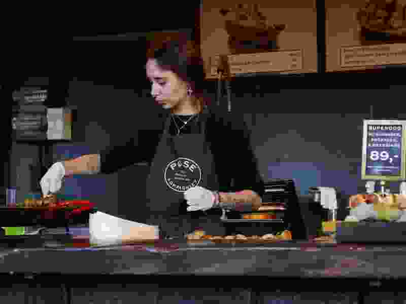 img-flip-2 img-flip-2